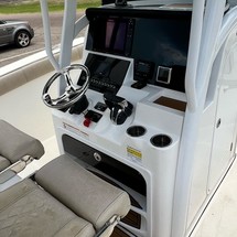 Angler Pro Boats 2900 center console