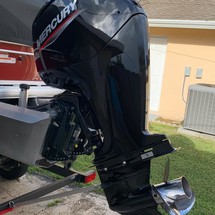 Sun Tracker Fishin Barge 20 DLX