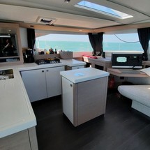 Fountaine Pajot Saona 47