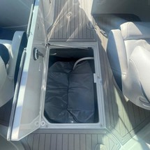 Crownline E 255 Surf