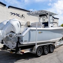Sea Ray hunt ultra 211