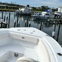 Sea Ray hunt ultra 211