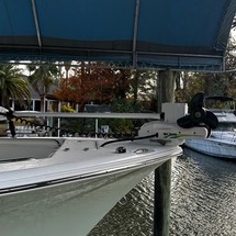 Sea Ray hunt ultra 211