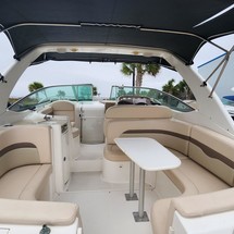 Chaparral 330 Signature