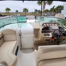 Chaparral 330 Signature