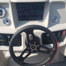 Sunchaser Boats Oasis 18 Fish