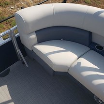 Sunchaser Boats Oasis 18 Fish