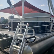 Sunchaser Boats Oasis 18 Fish
