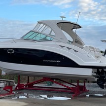 Chaparral 310 Signature