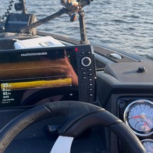 Tracker Targa V-19 WT