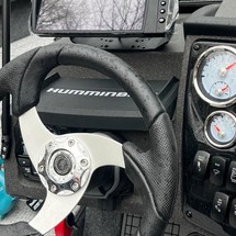 Tracker Targa V-19 WT