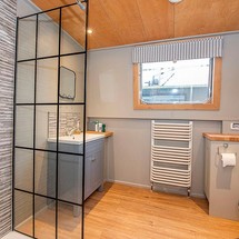 Wide beam narrowboat 65 x 12 hanbury monarch