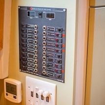 Wide beam narrowboat 65 x 12 hanbury monarch