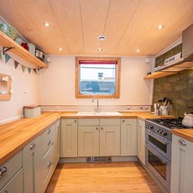 Wide beam narrowboat 65 x 12 hanbury monarch