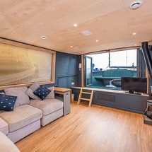 Wide beam narrowboat 65 x 12 hanbury monarch