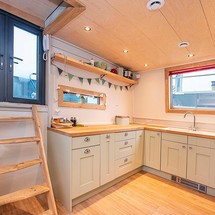 Wide beam narrowboat 65 x 12 hanbury monarch