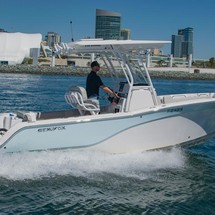 228 Sea Fox Commander