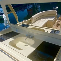 Chris-Craft Launch 38