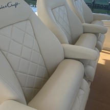 Chris-Craft Launch 38