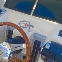 Chris-Craft Launch 38