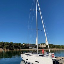 Dufour 390