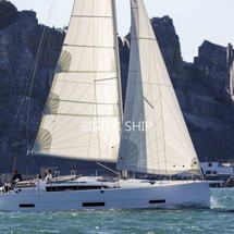 Dufour 390