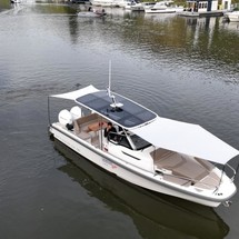 Nimbus Tender 9