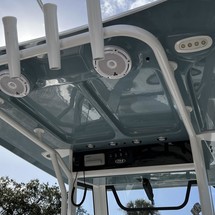 Sea Ray hunt ultra 211