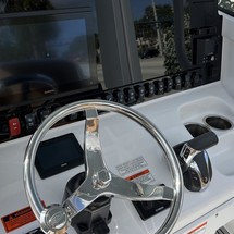 Sea Ray hunt ultra 211