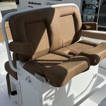 Sea Ray hunt ultra 211