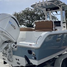 Sea Ray hunt ultra 211