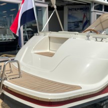 Interboat intender 650