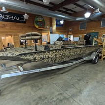Angler Pro Boats 2900 center console