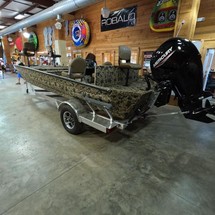 Angler Pro Boats 2900 center console