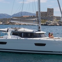 Fountaine Pajot Astréa 42