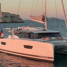 Fountaine Pajot Astréa 42