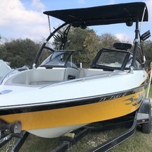 Malibu Wakesetter 23 LSV