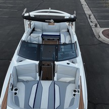 Malibu Wakesetter 24 MXZ
