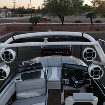 Malibu Wakesetter 24 MXZ