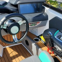 Super Air Nautique G23