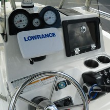 Nauticstar 211