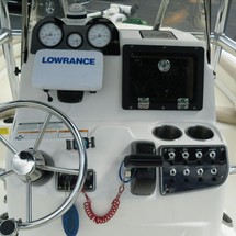 Nauticstar 211