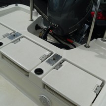 Nauticstar 211