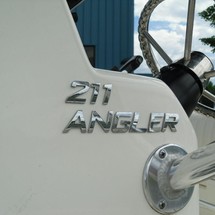 Nauticstar 211