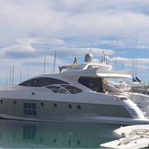 Azimut 86S