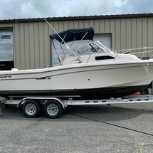 Grady-White Seafarer 228