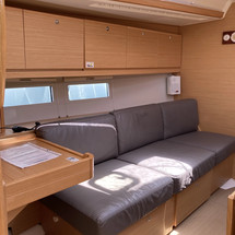 Dufour 390