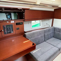 Hanse 418