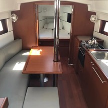 Beneteau Oceanis 35.1