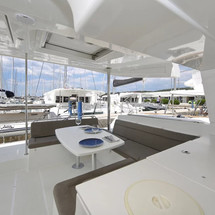 Lagoon 450 F